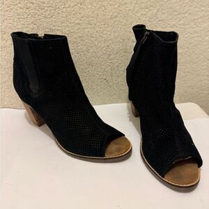 TOMS Peep Toe Booties Suede Leather Ankle Boots Black Heels US 9